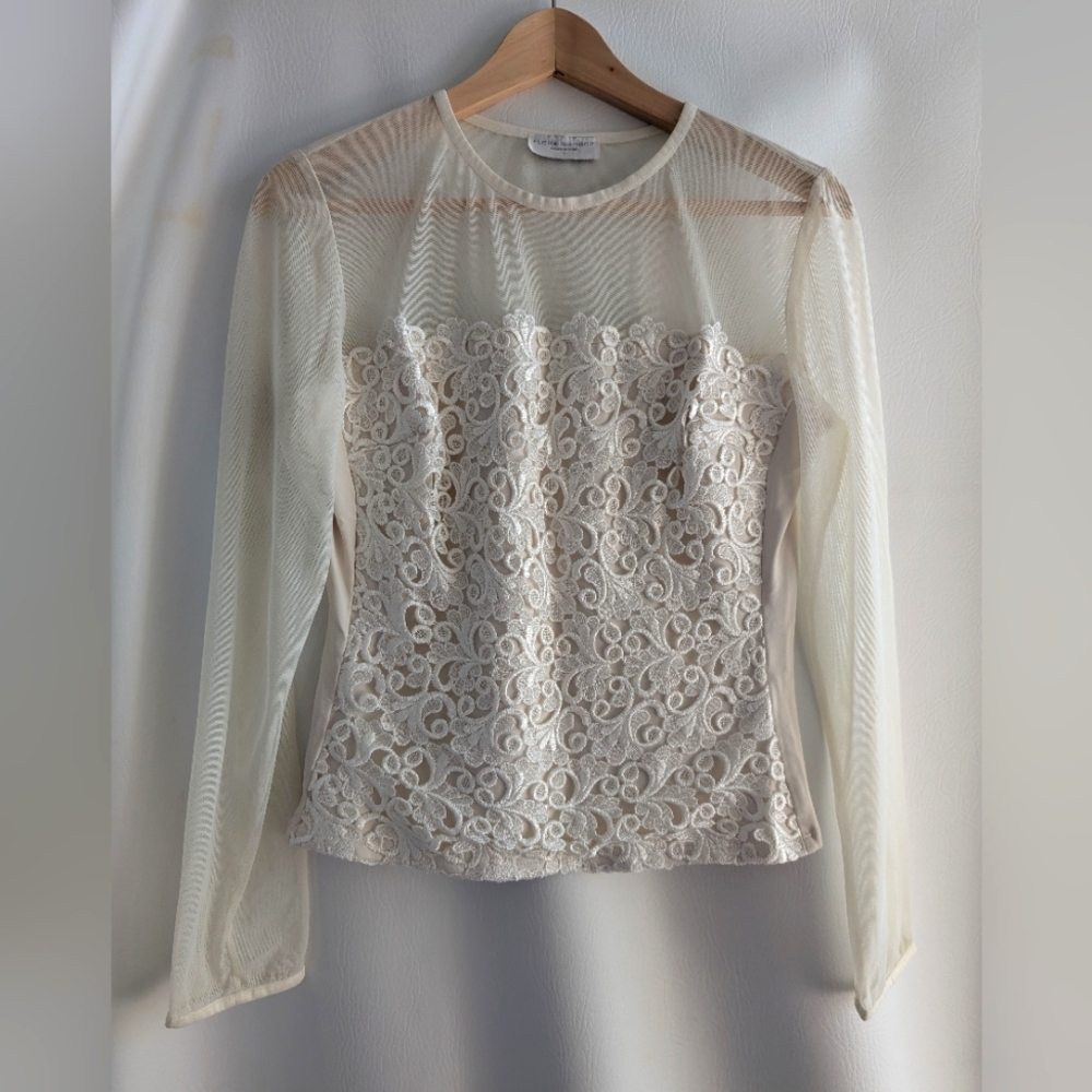Flora Nikrooz Cream Lace Stretch Top Sheer Long Sleeves - L